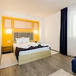 Hotel Eros