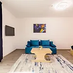 Eros Hotel 3*