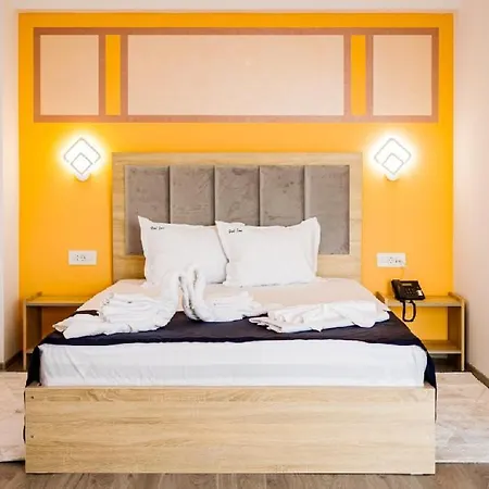Hotel Eros 3*